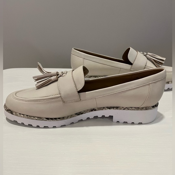 Cream Tasselled Loafers - Picture 3 of 8